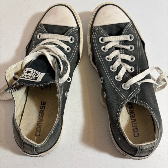 Converse all star unisex low top lace up shoes in size 7 women’s size 5 men’s - Picture 4 of 11